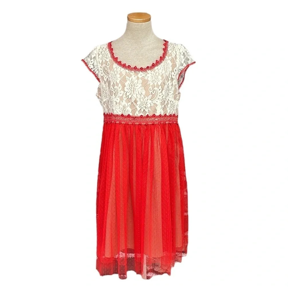 A'reve Lace Dress NWT Short Sleeve Tulle Skirt Cream Red Size Large L